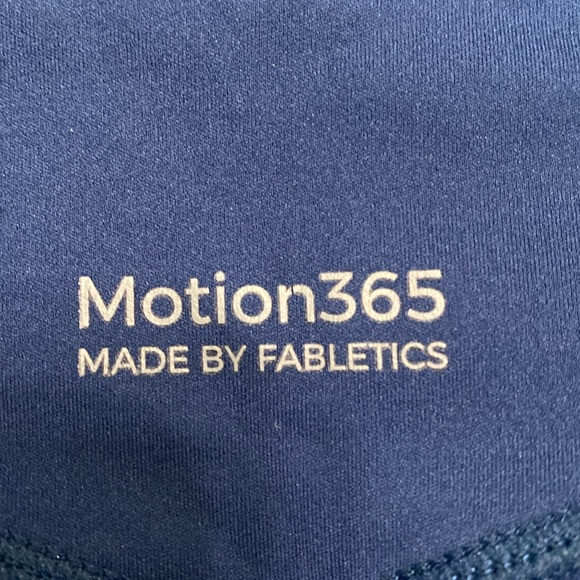 Fabletics Motion 365 Legging - Picture 2 of 4